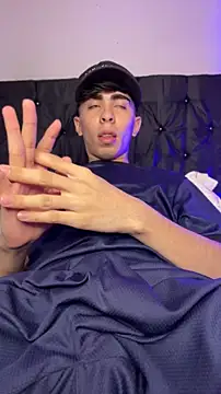 Živý XXX chat michaell_twinkk