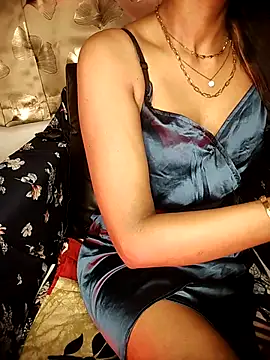 Show modela sassy__zaraa na web-kameri