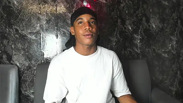 axel_silva4's Webcam Show