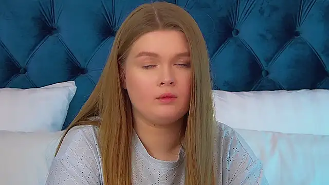 XXX chat uživo modela CrystalLyons