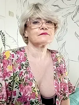 Catty_Lady: онлайн-секс-чат
