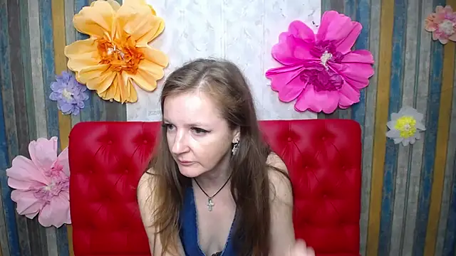 Chat +18 de MeganPirs ao vivo