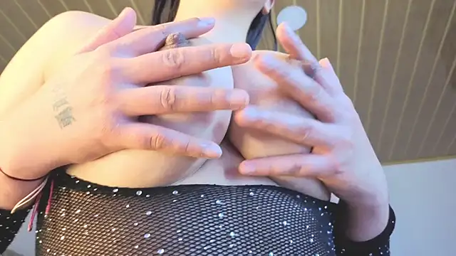 Renaxi_Smith 即時 XXX 聊天
