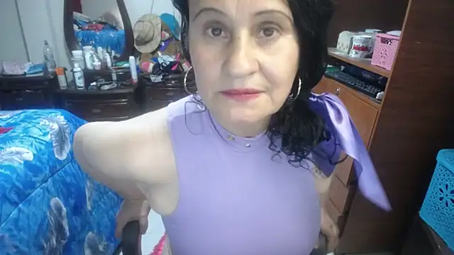 jazmin_mature_ Obrolan Langsung XXX