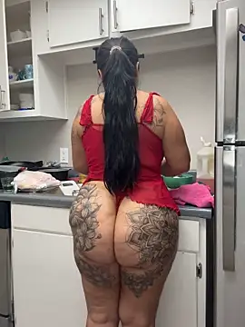 แชท XXX สดของ latina_curvy22