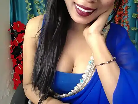 Naughtyy_Ranii01's Live XXX Chat