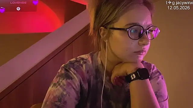 XXX chat uživo modela JacyWinslat