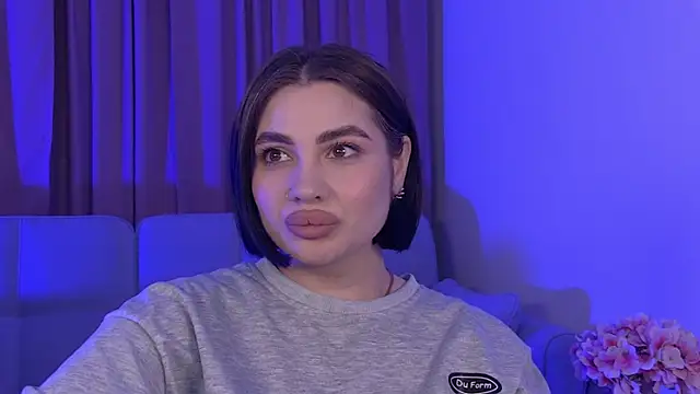 แชท XXX สดของ AdrianaToress