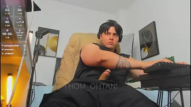 XXX chat uživo modela Thom_Ohtani