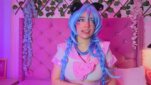 Kira-Yuzu Live XXX Chat