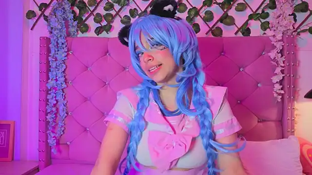 Kira-Yuzu Live XXX-chat