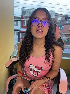 Bunny-fire's Live XXX Chat