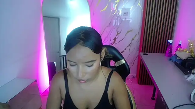 SCARLET_ROUSE_M Webcam Show