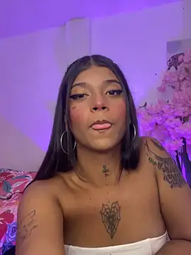 CoralRigan's Webcam Show