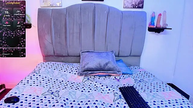Chat XXX en directo de Maddy__Jones