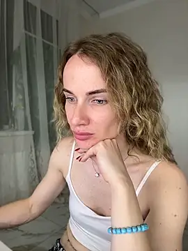 Chat +18 de AinyrVixxen ao vivo