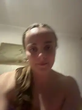 AlisaKissss: απευθείας συνομιλία ΧΧΧ