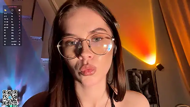 MelanieHale élő XXX-chatje