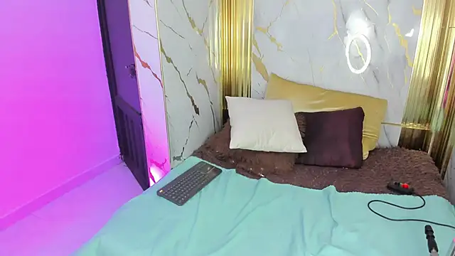 Chat +18 de dianamilf ao vivo
