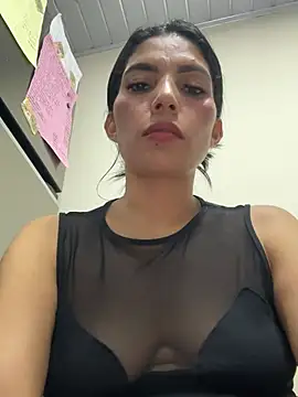 AlisSon__hot – Live XXX-chat