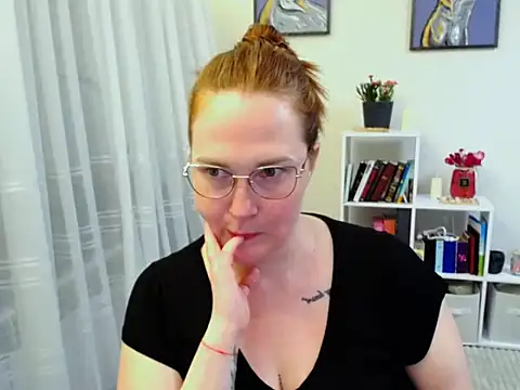 Chatroom XXX en direct de Lady_Tiana