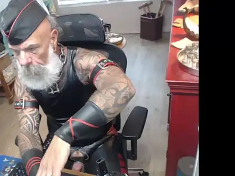 FLdbear Chat XXX live