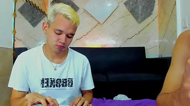 jeremytonner Adlı Modelin Canlı XXX Sohbeti