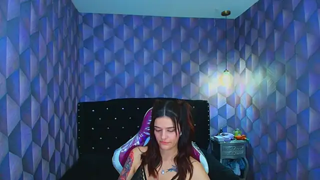 LiaHarryis live XXX chat