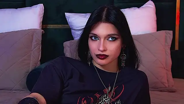 BeverlyMost live XXX chat