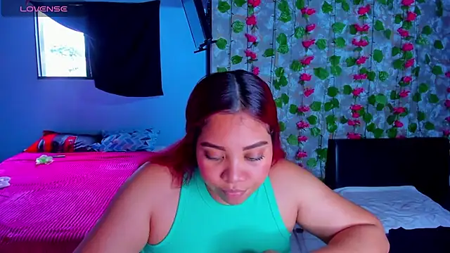 AngelaCoffee Adlı Modelin Canlı XXX Sohbeti