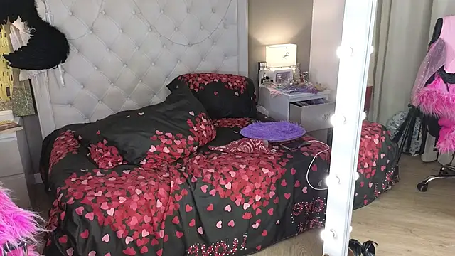 RoxalanaStar Adlı Modelin Canlı XXX Sohbeti