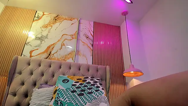 XXX chat uživo modela selenaflamemj