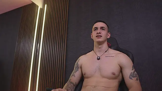 JacksonOlsenn's Live XXX Chat