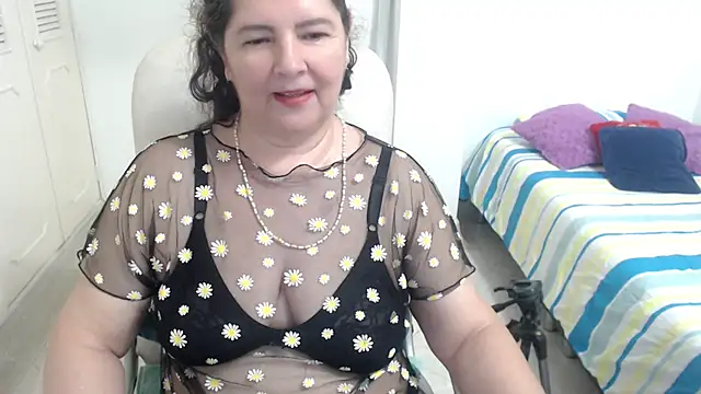 leonela_69 Live XXX-Chat