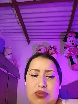 Chat +18 de Celeste_Diaz7 ao vivo