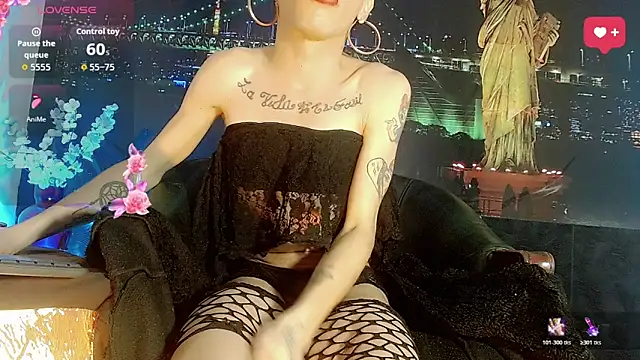 daisy_jonexxx22 Adlı Modelin Web Kamerası Şovu