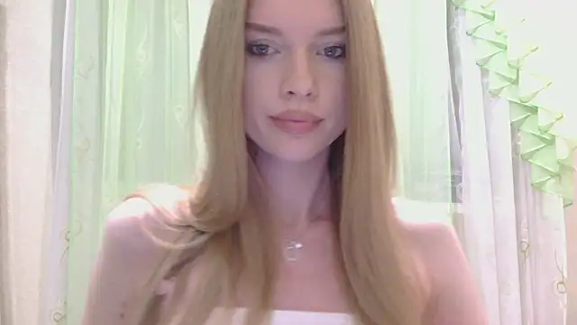 Jessika-Peach Adlı Modelin Web Kamerası Şovu