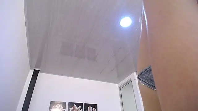 Chat +18 de pinky_f00x ao vivo