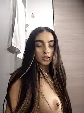 Sophia_xoxo_ live XXX chat