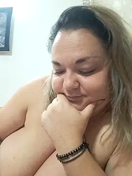 MikyVesela Live XXX-chat