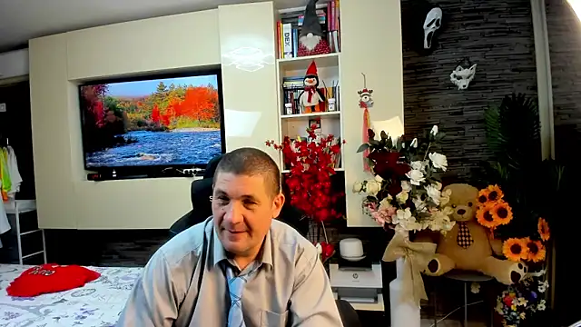 SpartacusDaddy48: онлайн-секс-чат