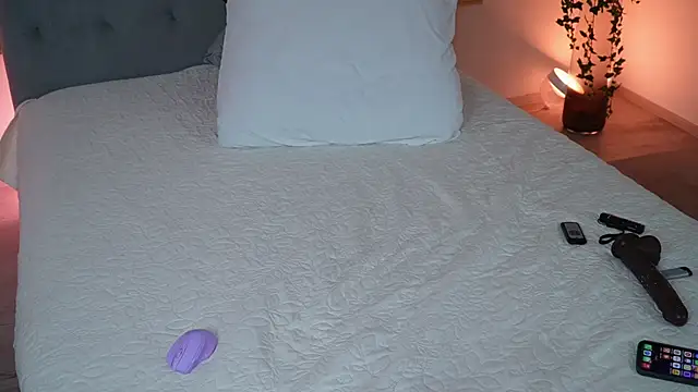 hotmilfbitch: διαδικτυακό σόου στην κάμερα