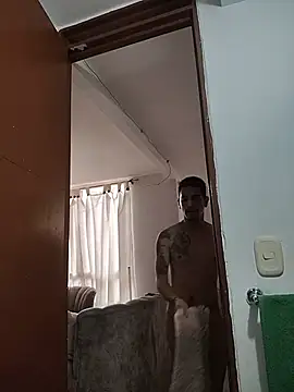 โชว์เว็บแคมของ Juann-cock