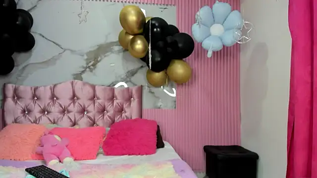 Chat XXX en directo de Mindy_19
