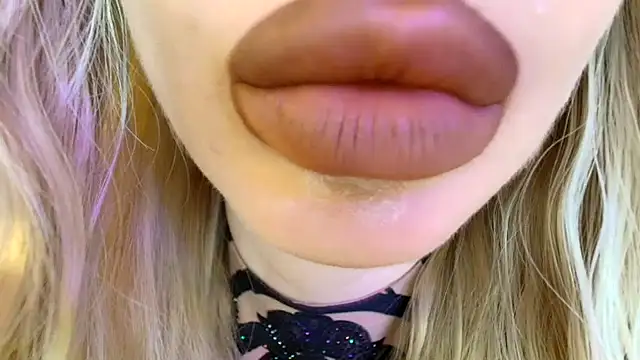 Politeeliza 即時 XXX 聊天