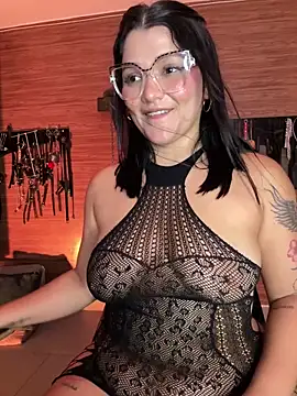yey_bdsm Adlı Modelin Canlı XXX Sohbeti