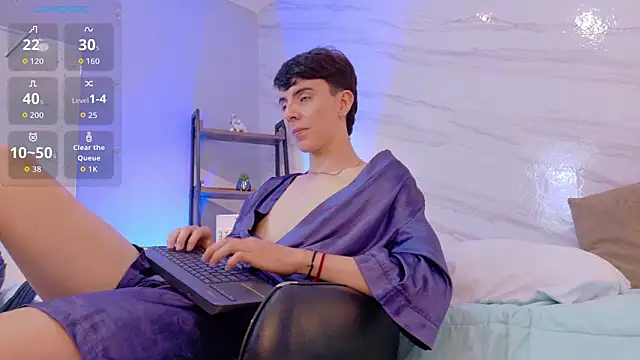 mathias_saenz webcam show