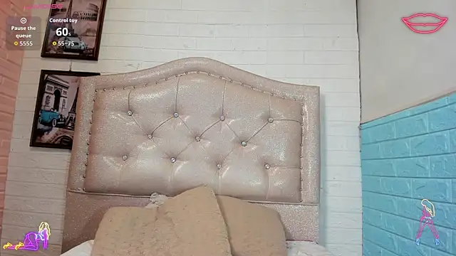 LITTLE-NESSA 网络视讯表演