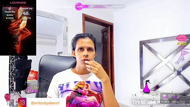 Chat XXX ao vivo de mitzukywinteer