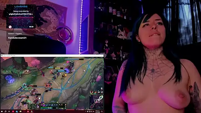 Hisato111 Chat XXX in diretta